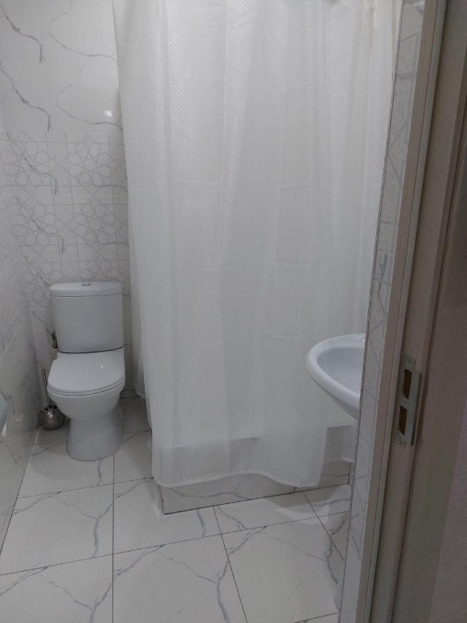 Barhat Hotel Ташкент Екстериор снимка