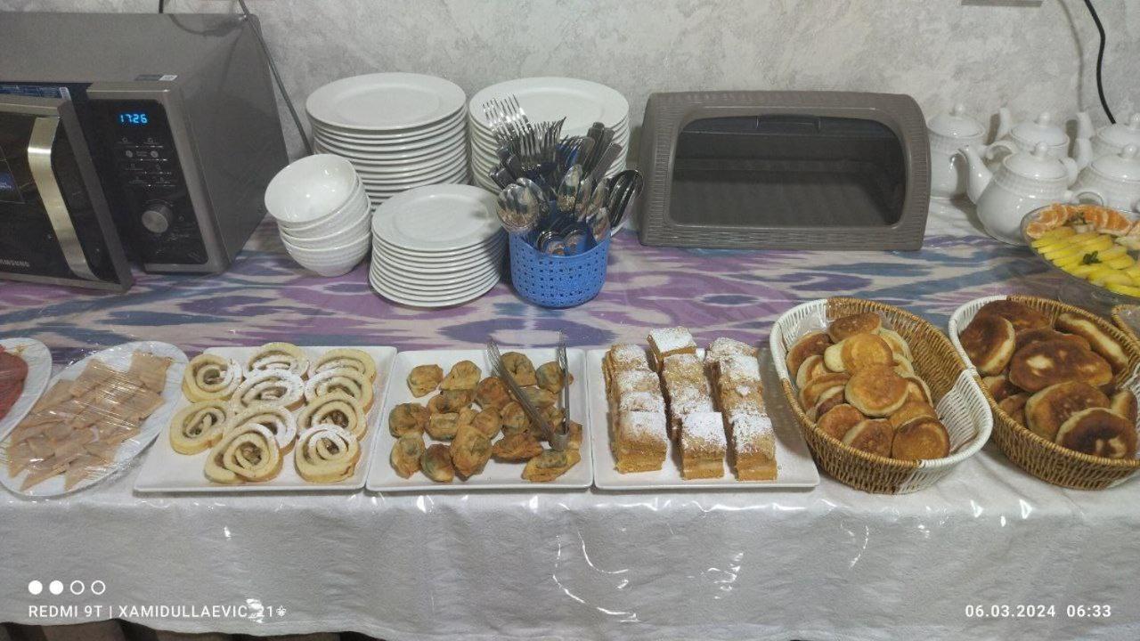 Barhat Hotel Ташкент Екстериор снимка